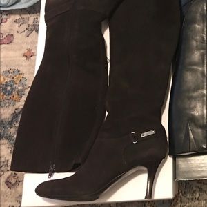 Calvin Klein size 8 suede boots